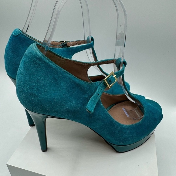 Vince Camuto Pumps Size 35.5 in teal color, 4inch heel 1 inch platform Brand New - Picture 5 of 9